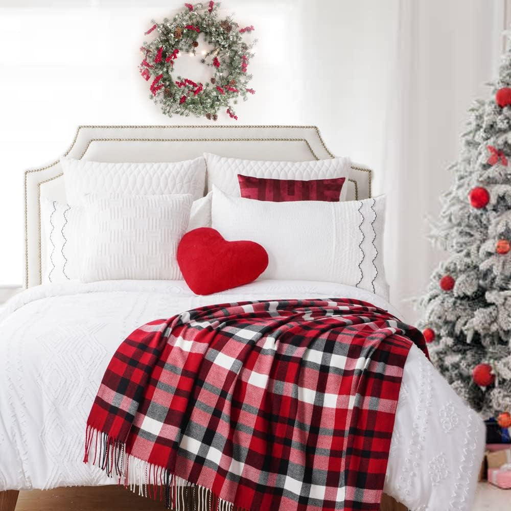 Christmas Red Plaid Throw Blanket for Couch, Bed, Super Soft Red Plaid Scarf, Throw Blanket, Christmas Decorative Throw with Tassels 50"X60"