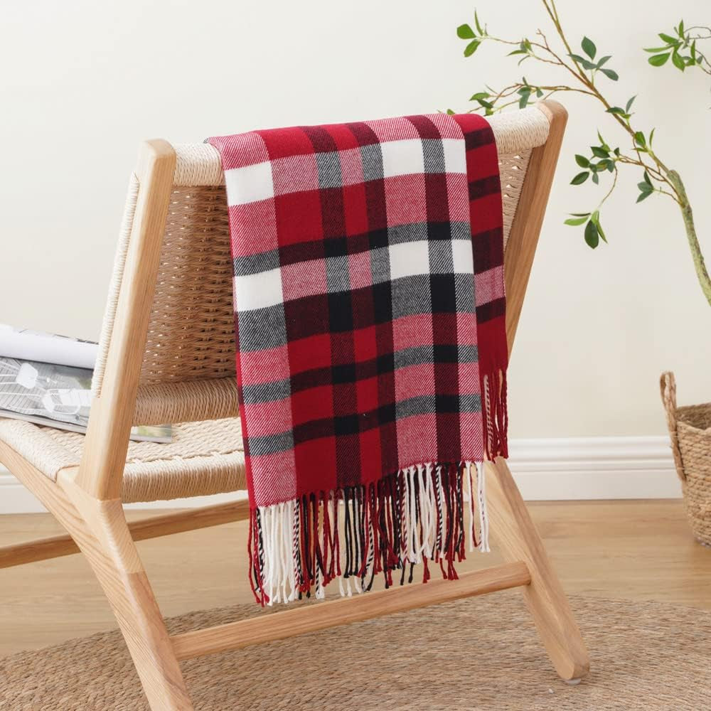 Christmas Red Plaid Throw Blanket for Couch, Bed, Super Soft Red Plaid Scarf, Throw Blanket, Christmas Decorative Throw with Tassels 50"X60"